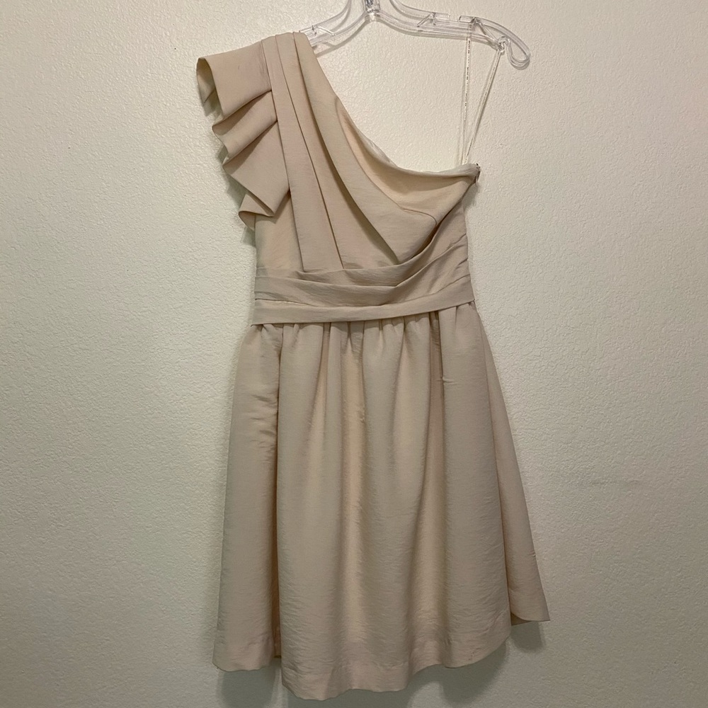 Beautiful One-shoulder Formal dress